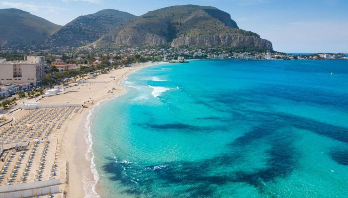 Ferienwohnung Casa Viola Elegante E Sul Mare Di Mondello Palermo Exterior foto